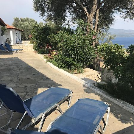 Elena Bungalows Aparthotel Питагорио Екстериор снимка