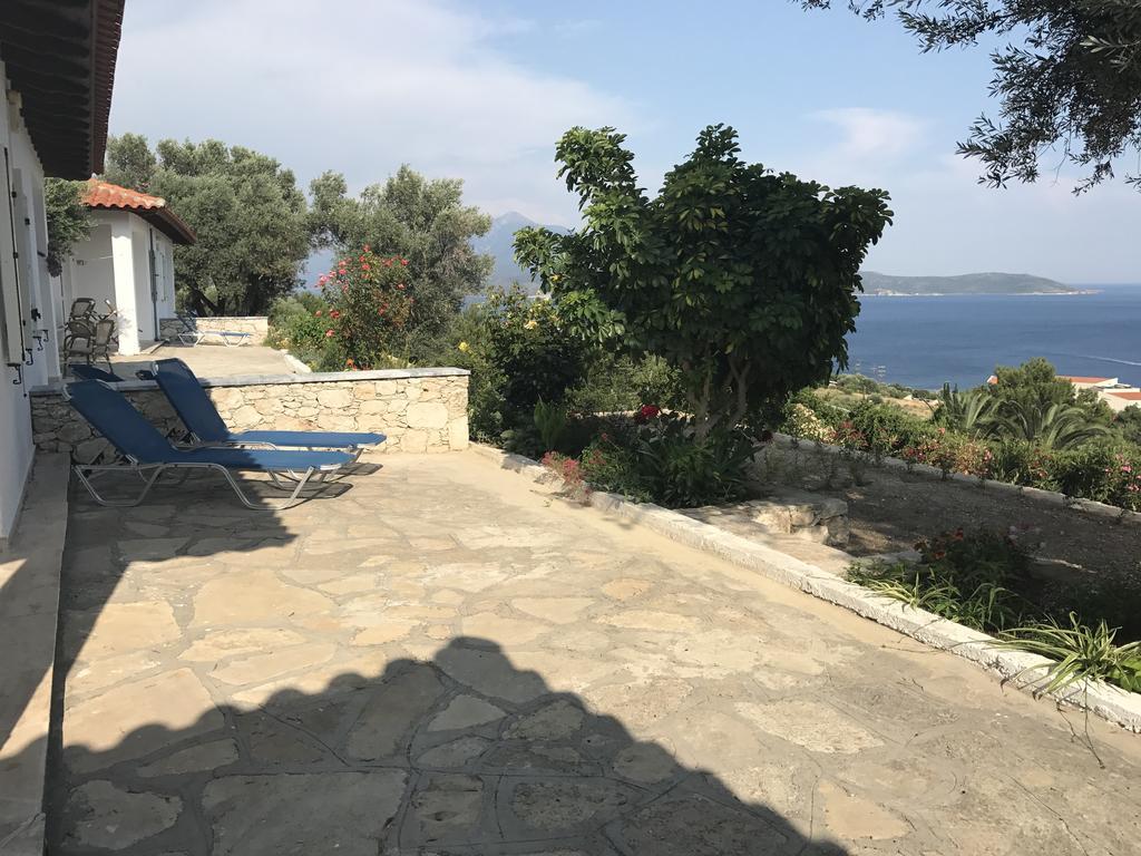 Elena Bungalows Aparthotel Питагорио Екстериор снимка