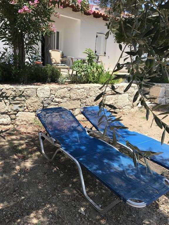 Elena Bungalows Aparthotel Питагорио Екстериор снимка